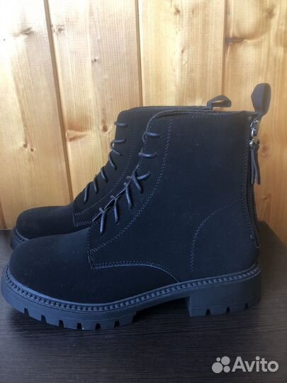 Ботинки женские