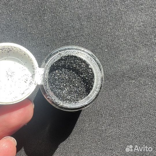 Блески сухие, черные