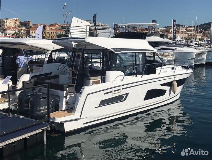 Новый катер Merry Fisher 1095 Fly с флайбриджем