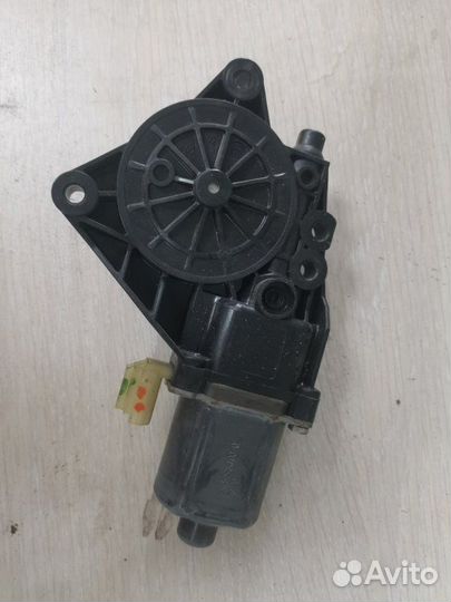 Мотор стеклоподъемника задний левый Hyundai Sonata