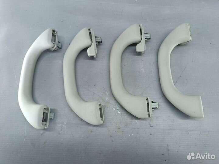 Ручка потолка Skoda Rapid