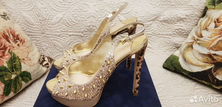 Продаются босоножки twi 37 р. (оригинал) Италия