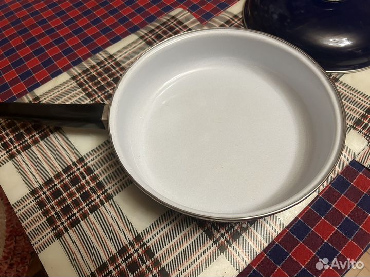 Сковорода эмалированная стал