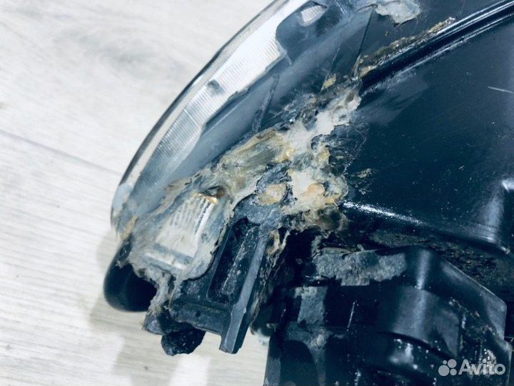 Фара правая Peugeot 206 1.4 KFW 2006