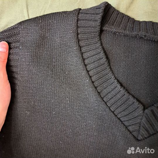 Жилетка вязаная