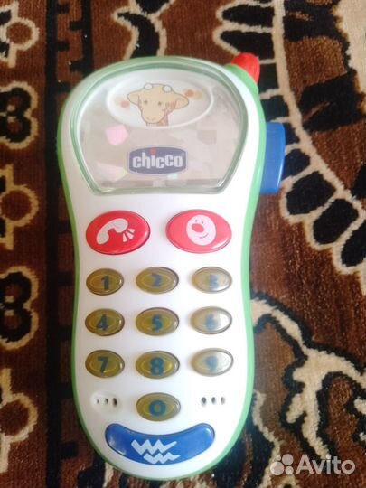 Музыкальный телефон Chicco