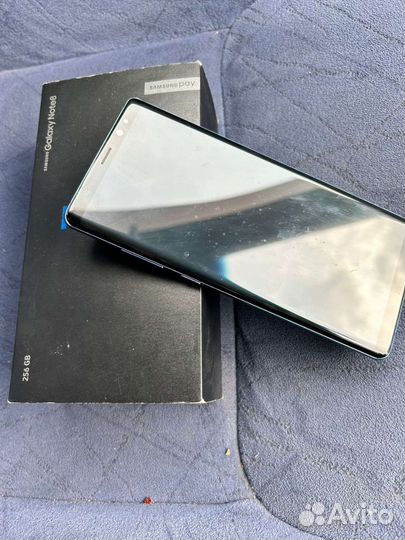 Телефон Galaxy Not 8