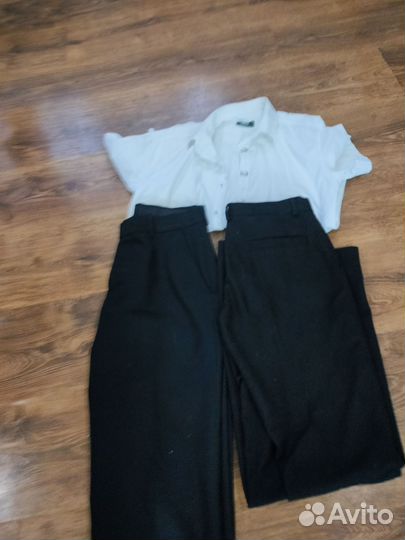 Школьная белая рубашка и брюки