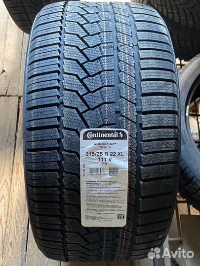 Continental ContiWinterContact TS 860S 275/40 R22 и 315/35 R22 107V