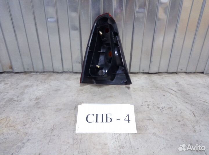 Фонарь правый Рено Логан