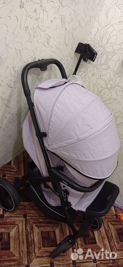 Прогулочная коляска новая
