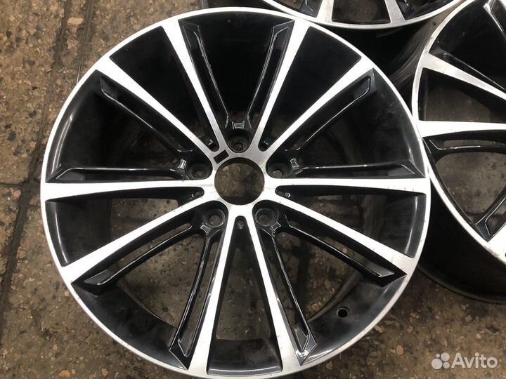 Диск литой R18 LegeArtis B528