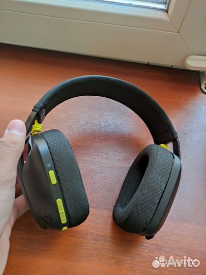 Беспроводные наушники Logitech G435