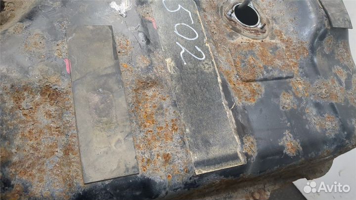 Бак топливный Mitsubishi Outlander XL, 2007