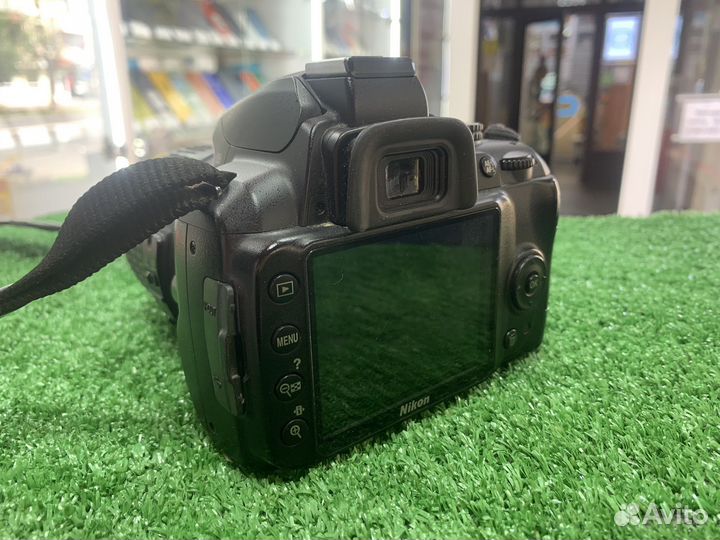 Nikon D3000 (Гарантия)