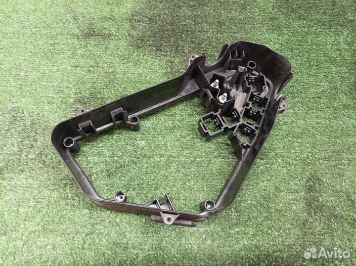 Блок реле Audi Q7 2005