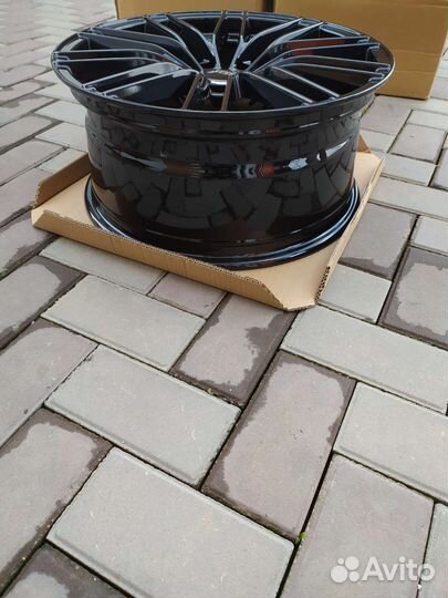 R18/5/112 Audi A4, A6, VW Passat, Skoda Octavia A7