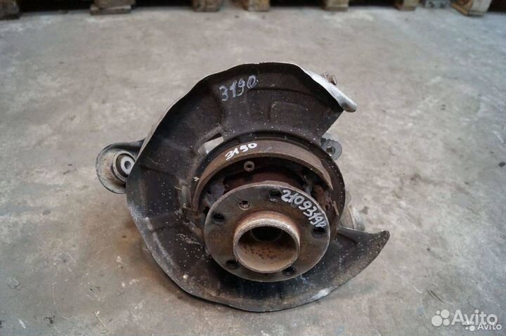 Ступица правая BMW X5 E70 (2006 - 2010) 6770984