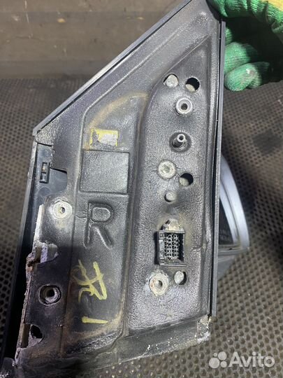 Зеркало правое Кайрон SsangYong Kyron