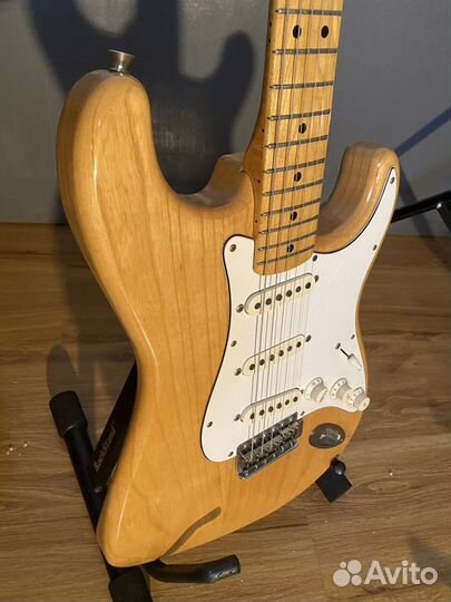 Fender Stratocaster Japan 1980