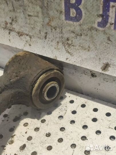 Рычаг передний нижний левый Suzuki Grand Vitara