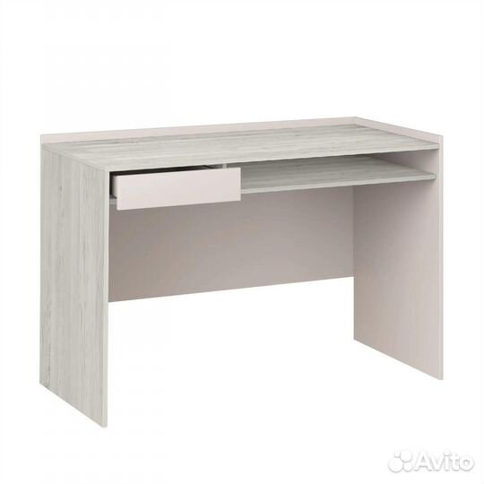 Детский письменный стол