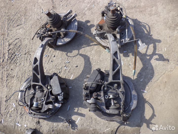 Ступица передняя правая Ягуар Jaguar XJ XJR X350