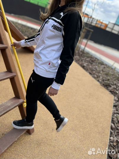 Спортивный костюм женский