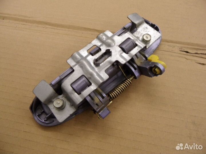 Kia Picanto 2009г ручка задней левой двери наружн