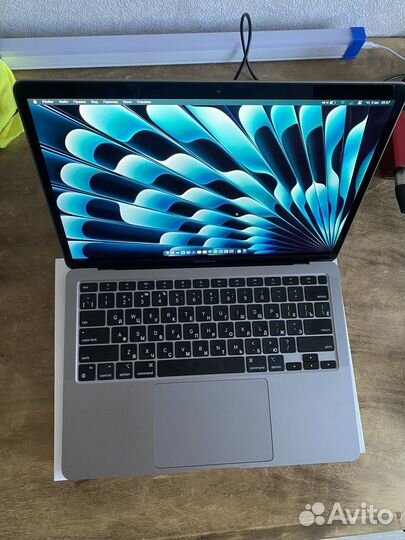 Apple MacBook air 13 2020 m1 8gb 256