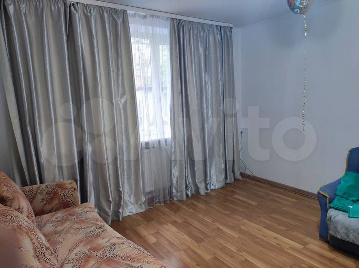3-к. квартира, 70 м², 1/3 эт.