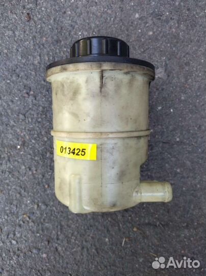 Бачок гур Renault Laguna 2 8200005185