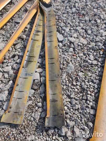 Порог пластиковый на джили эмгранд ес7