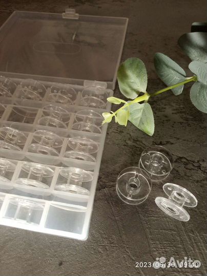 Бокс коробка шпульки пластик швейная машинка