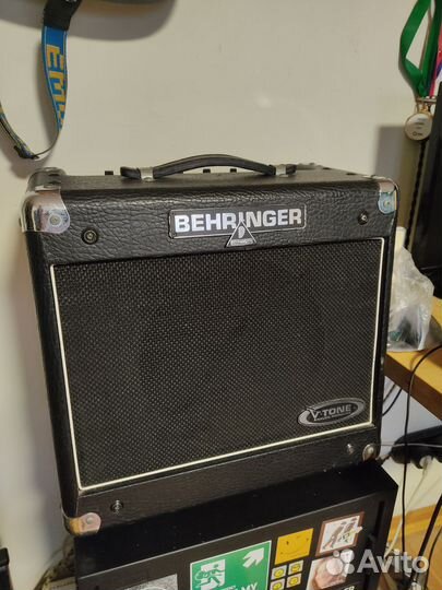 Комбоусилитель Behringer GM110 V-tone