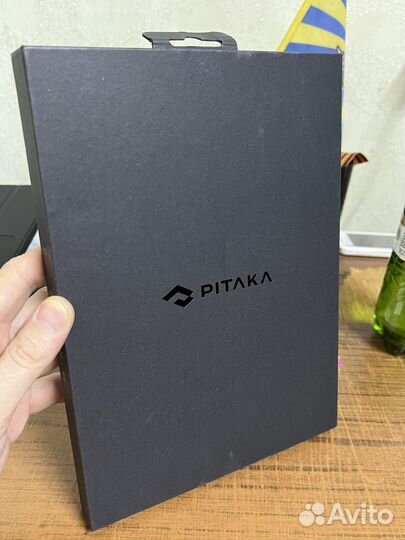 Pitaka MagEZ Case 2