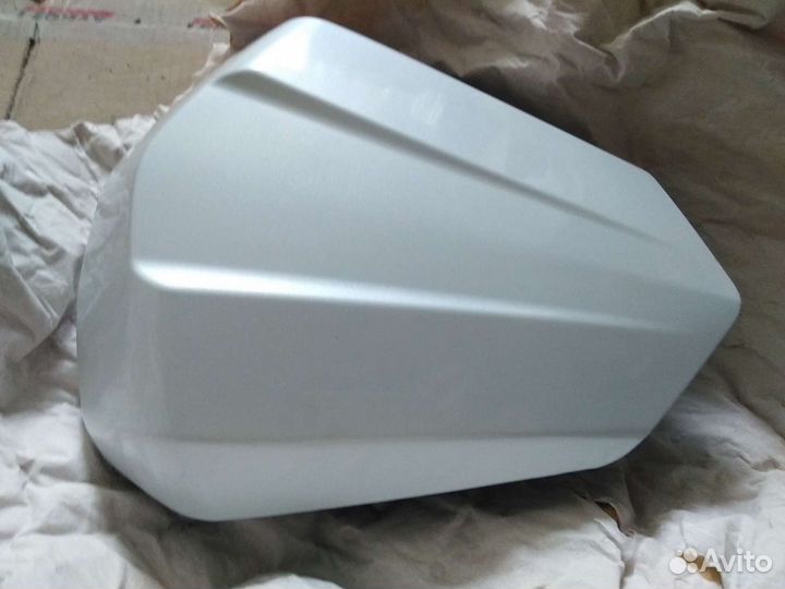 Новая оригинальная заглушка сиденья Yamaha R6