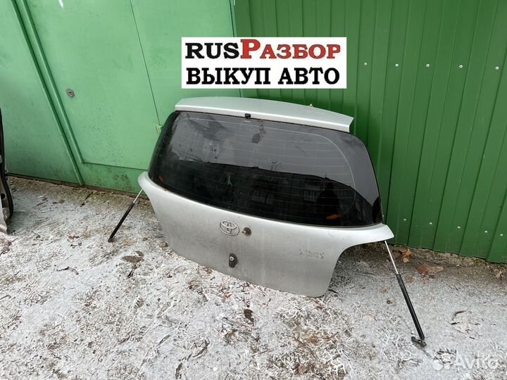 Крышка багажника Toyota Yaris 1