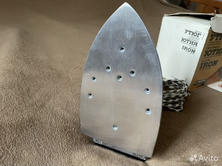 Утюг с парогенератором новый СССР 1990