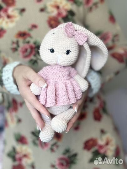 Игрушка зайка