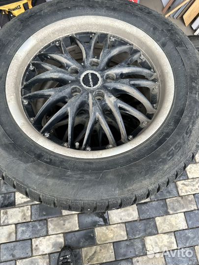 Pirelli Ice Zero 225/65 R17