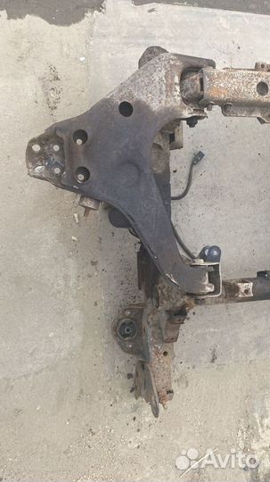 Передняя часть рамы Mitsubishi Pajero 2