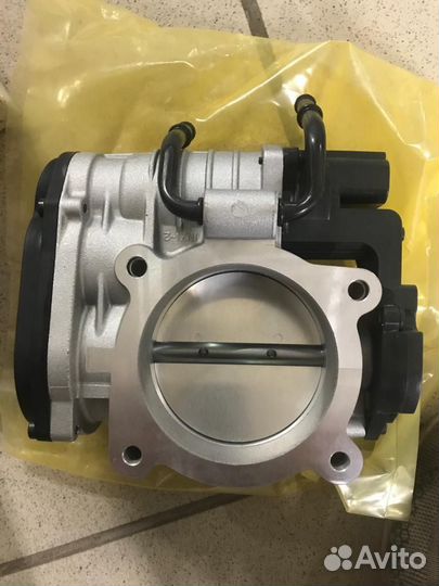 Дросельная заслонка hyndai/kia 35100 3c300 новая