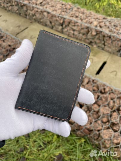 Картхолдер кожаный / Сохраните стиль и порядок