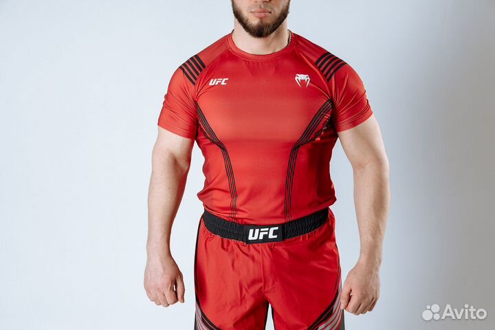 Комплект(футболка и шорты) Venum красный