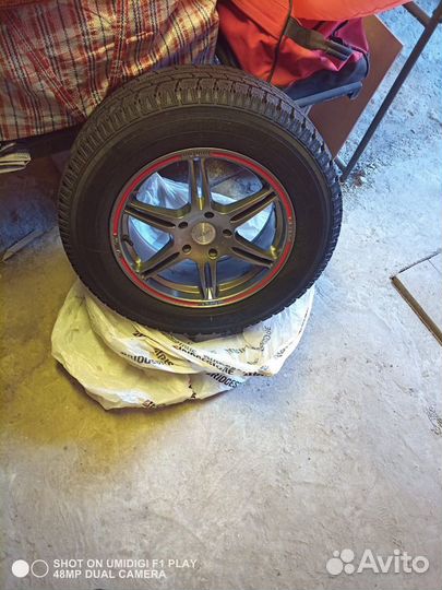 Nitto NT SN 2 Winter 215/65 R16