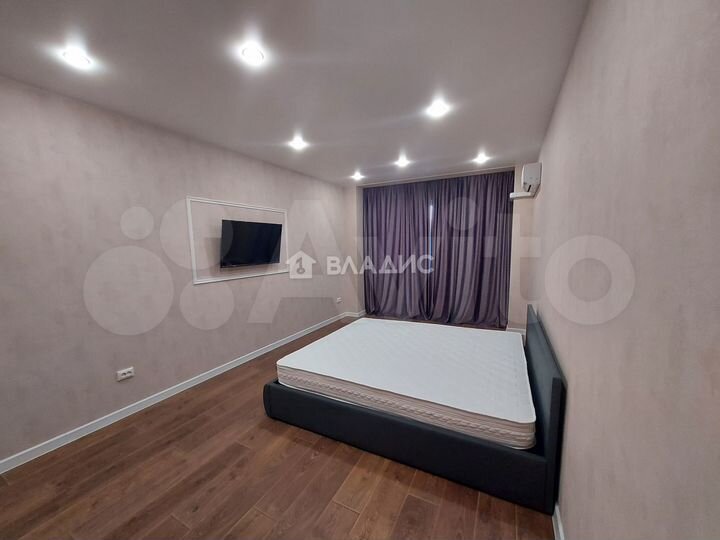 2-к. квартира, 72,8 м², 2/17 эт.