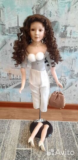 Кукла фарфоровая,60 см