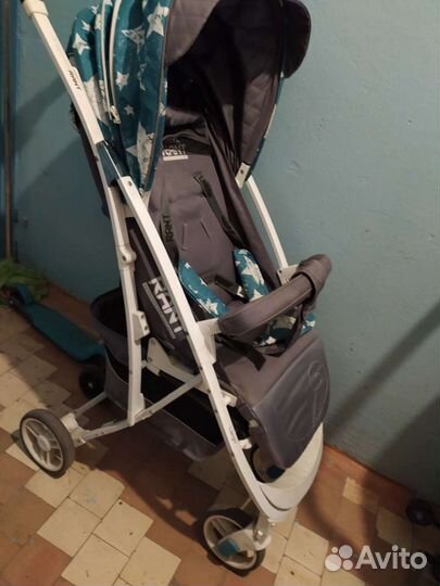 Коляска прогулочная