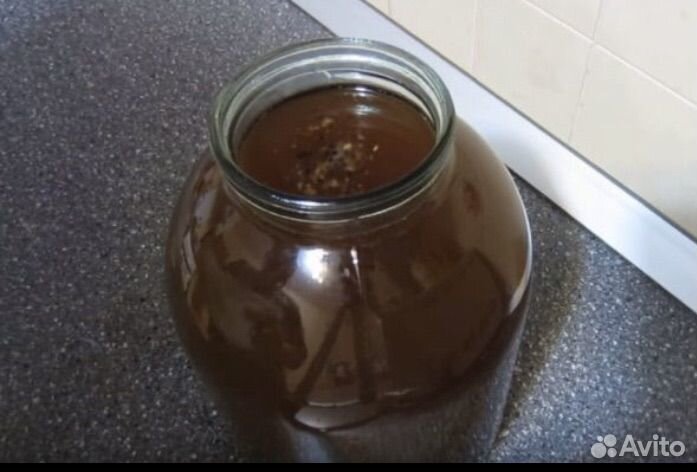 Как приготовить домашний квас из солода. Квас домашний хлебный. Квас с ферментированным солодом. Посуда для закваски кваса. Квас в бане.